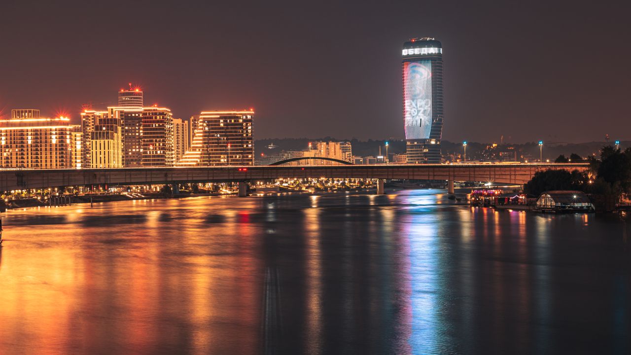 Noćni pogled na Beograd